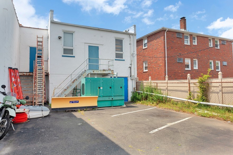 More Photos Of 322 Belleville Tpke, North Arlington Office For Sale