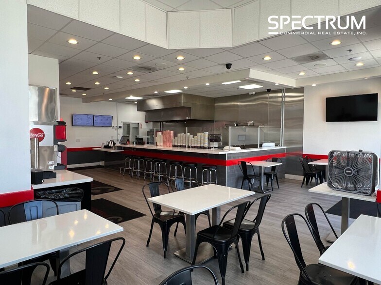 More Photos Of 21514-21534 Devonshire St, Chatsworth Storefront For Lease