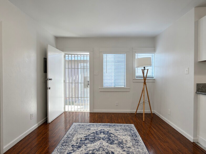 More Photos Of 740-746 Daisy Ave, Long Beach Apartments For Sale