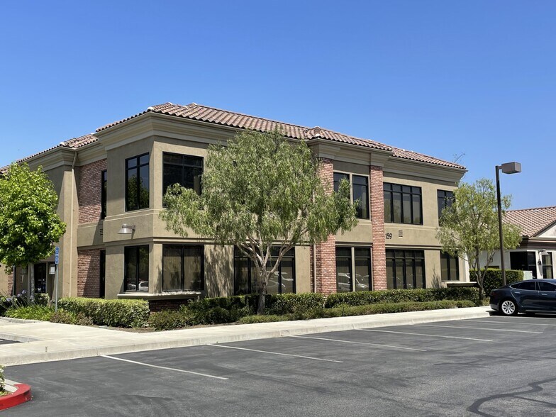 More Photos Of 159 Parrot Ln, Simi Valley Office For Sale