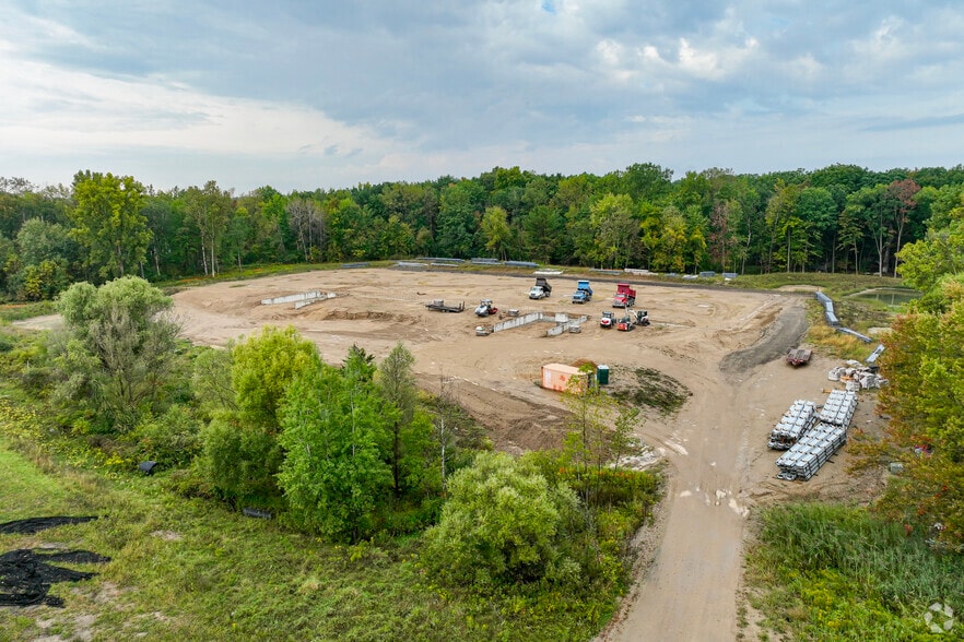 More Photos Of 10600 Hi Tech Dr, Whitmore Lake Manufacturing For Lease