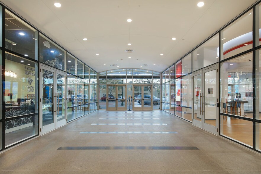 More Photos Of 1605 Main St, Sarasota Office For Lease