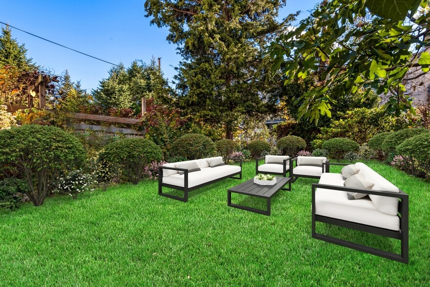 More Photos Of 5918 69th Ave, Ridgewood Office Residential For Lease