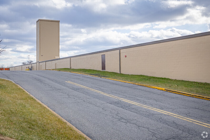 More Photos Of 4241 Brookhill Rd, Baltimore Warehouse For Lease