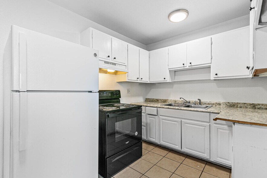 More Photos Of 1860 S Grove St, Denver Apartments For Sale