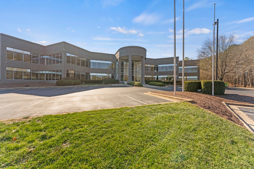 More Photos Of 5520 Capital Center Dr, Raleigh Office For Sale
