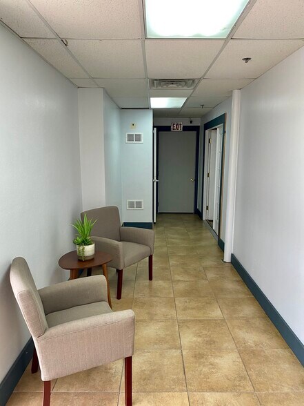 More Photos Of 8134 Interchange Pky, San Antonio Warehouse For Lease