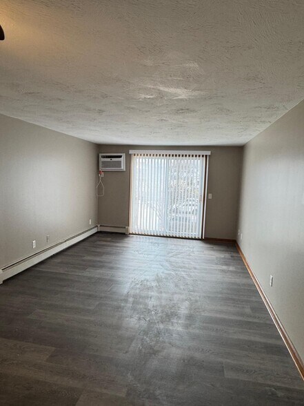 More Photos Of 6 8 12-14 Rosemont Terrace and 50-68 Woonasquatuck, Providence Apartments For Sale