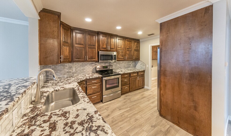 More Photos Of 602 N Belmont, Lubbock Apartments For Sale
