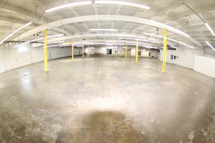 More Photos Of 12201 Elmwood Ave, Cleveland Manufacturing For Sale