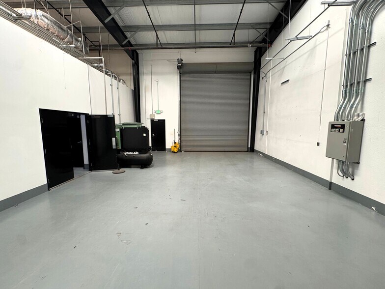 More Photos Of 3585 N Del Sol, Palm Springs Unknown For Lease