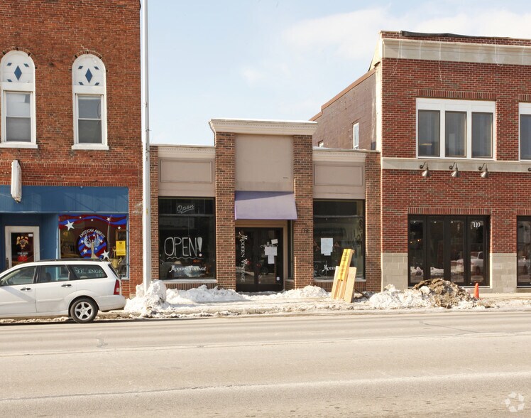 More Photos Of 118 E Grand River Ave, Brighton Storefront For Lease