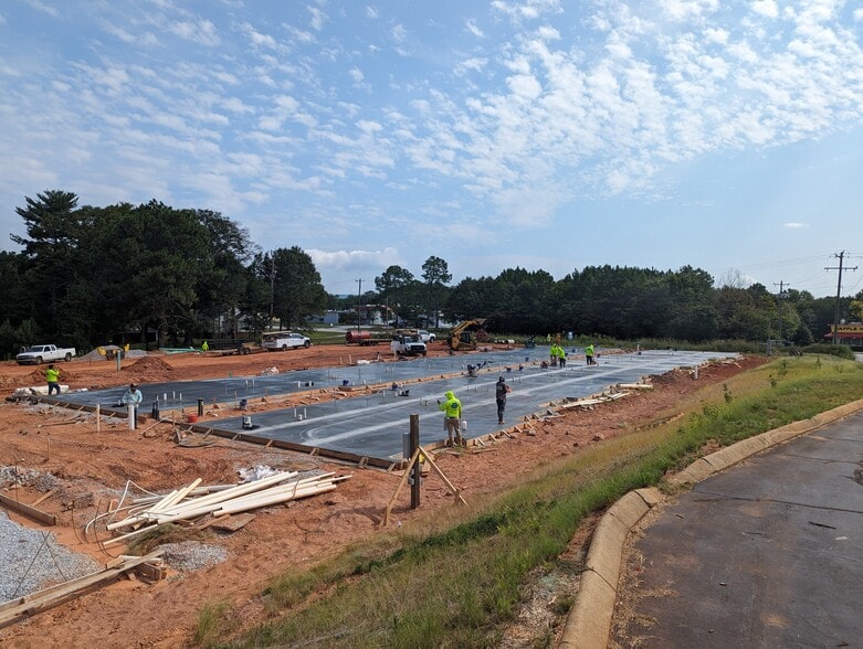 More Photos Of 8025 White Horse Rd, Greenville Apartments For Sale