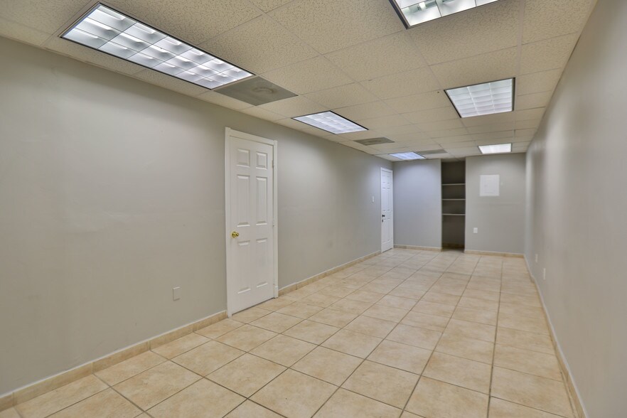 More Photos Of 888 NW 27th Ave, Miami Storefront Retail Office For Lease