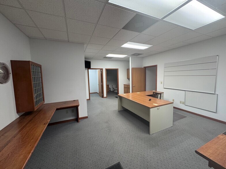 More Photos Of 3140 IN-124, Bluffton Office For Lease