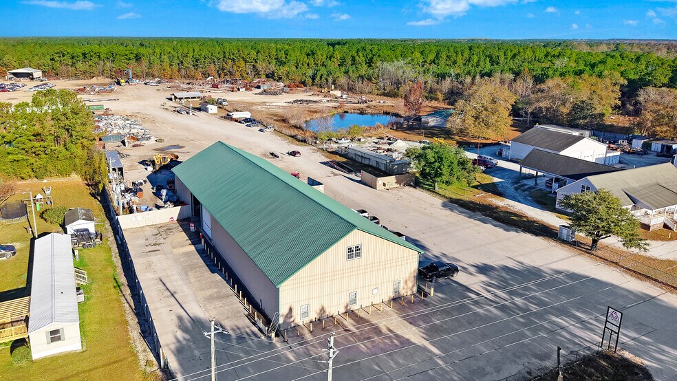 More Photos Of 2014 Blue Creek Rd, Jacksonville Warehouse For Lease