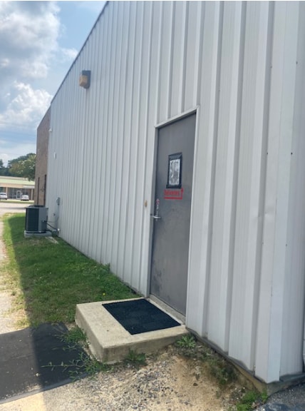 More Photos Of 3517 Airport Blvd NW, Wilson Flex For Lease