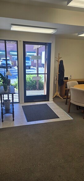More Photos Of 1304 Oak Ave, Saint Helena Office For Lease