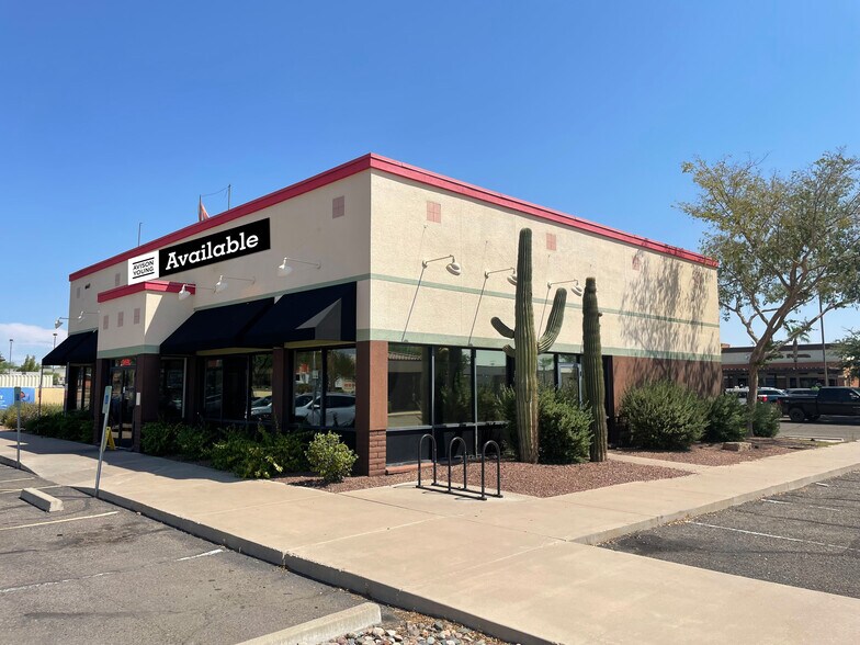 More Photos Of 6665 W Bell Rd, Glendale Freestanding For Lease