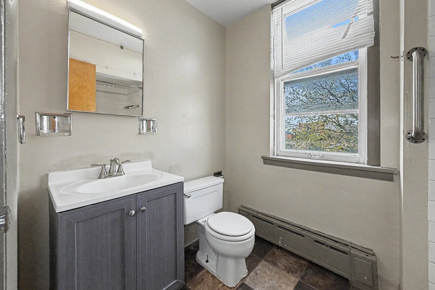 More Photos Of 106 N 10th St, Fort Dodge Apartments For Sale