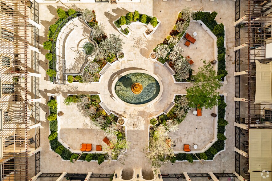 More Photos Of 2121 S Hiawassee Rd, Orlando Apartments For Lease