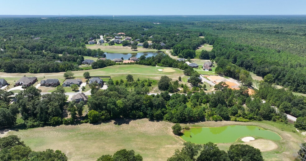 More Photos Of 128 Oakview Club Dr, Macon-Bibb Golf Course Driving Range For Sale