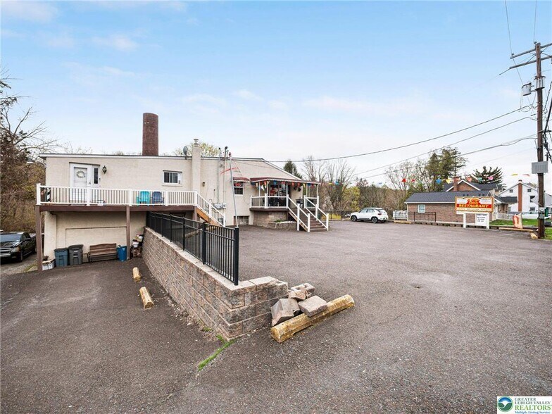 More Photos Of 1463 Limeport Pike, Coopersburg Restaurant For Sale