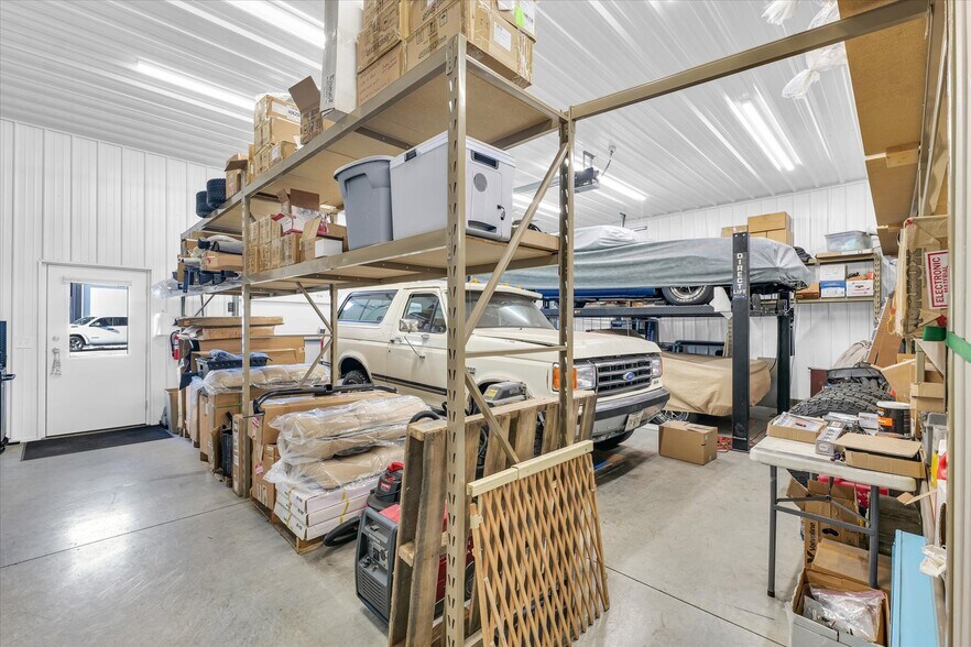 More Photos Of 109 Front St, Mansfield Industrial For Sale
