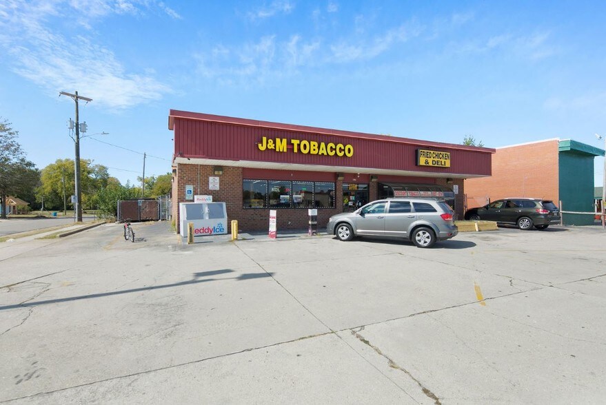 More Photos Of 315 N Eastern Blvd, Fayetteville Convenience Store For Sale