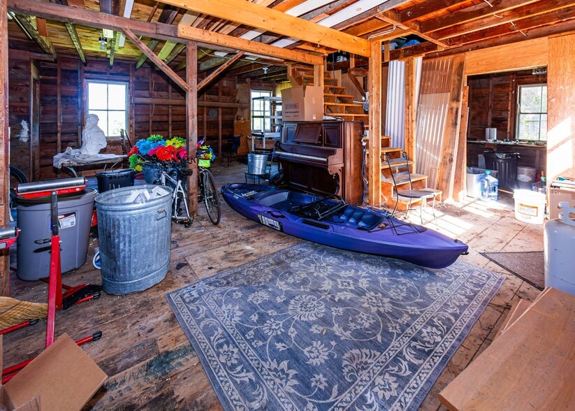 More Photos Of 1276 Surry Rd, Surry Freestanding For Sale