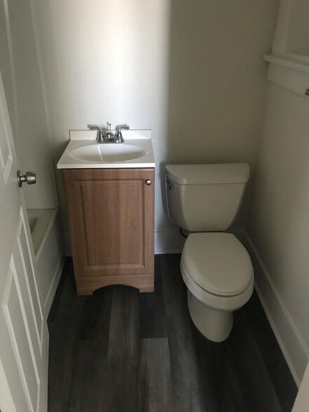 More Photos Of 1089 E 7th St, Long Beach Apartments For Sale