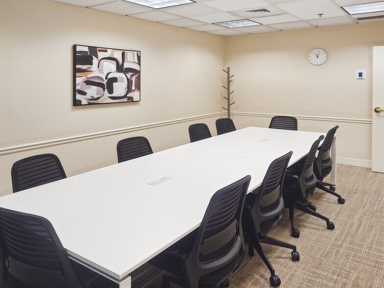 More Photos Of 22 Bull St, Savannah Coworking Space