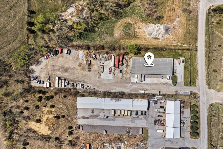 More Photos Of 21909 R & R Rd, Gretna Warehouse For Sale