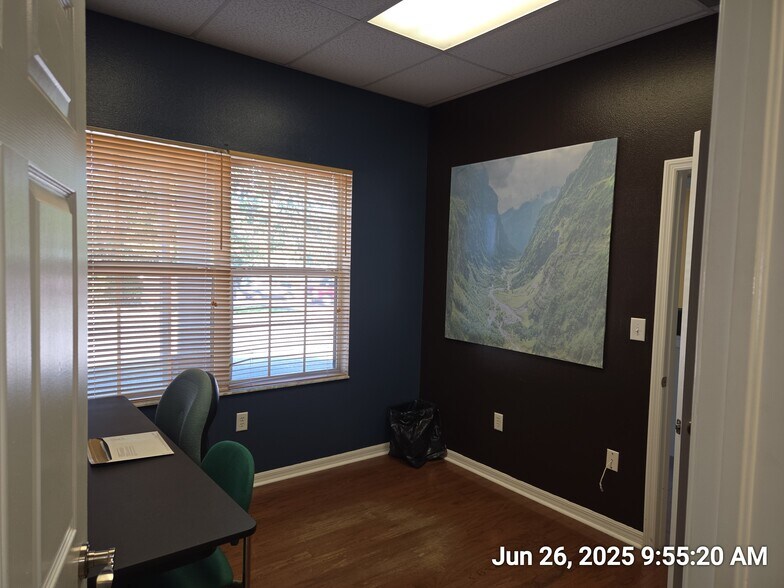 More Photos Of 2314-2326 S Parsons Ave, Seffner Office For Lease