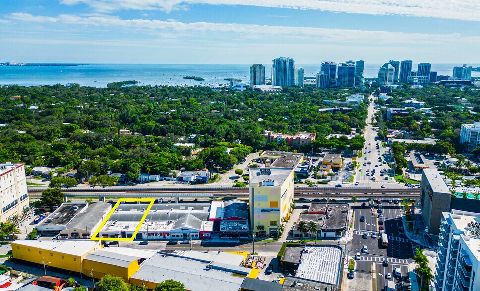 More Photos Of 2640-2646 SW 28th Ln, Miami Manufacturing For Sale