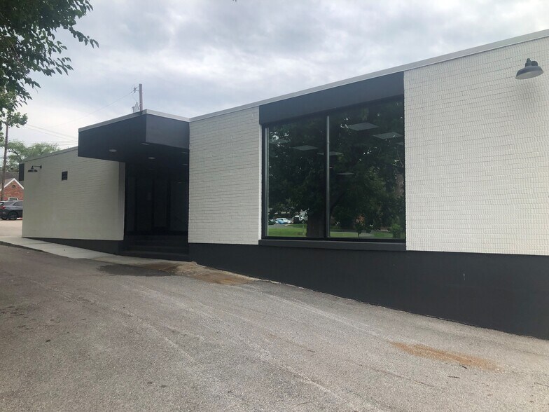 More Photos Of 751 Rue Saint Francois St, Florissant Office For Lease