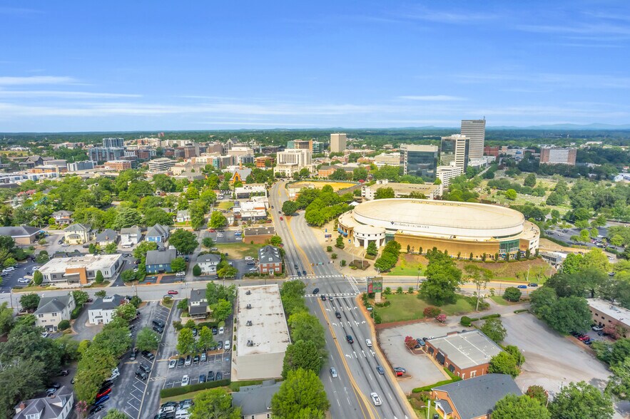 More Photos Of 100 Whitsett St, Greenville Office For Lease