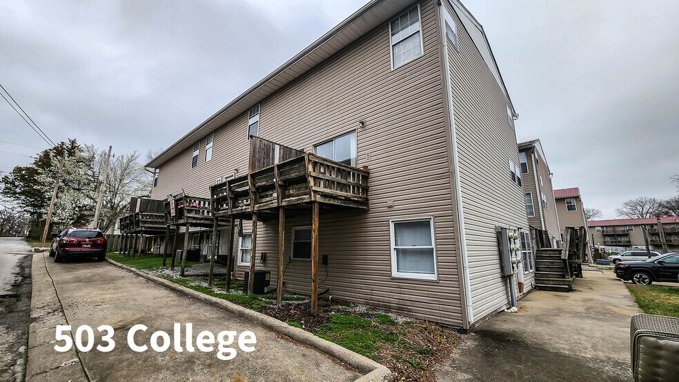 More Photos Of 600 S Washington St, Carbondale Apartments For Sale