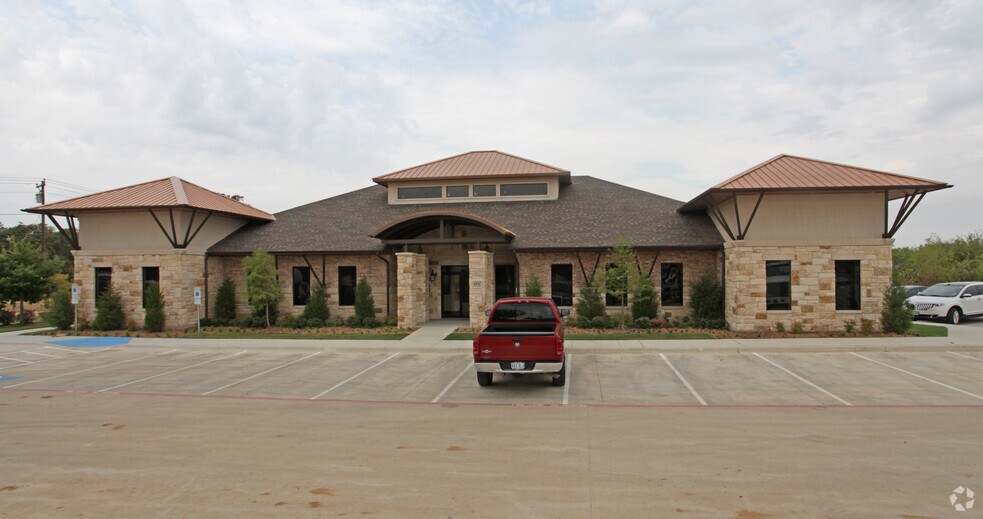More Photos Of 4931 Long Prairie Rd, Flower Mound Medical For Sale