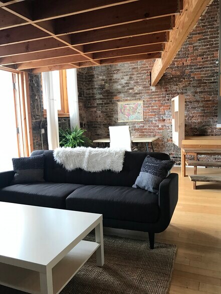 More Photos Of 311 Commercial St, Springfield Storefront Retail Residential For Sale