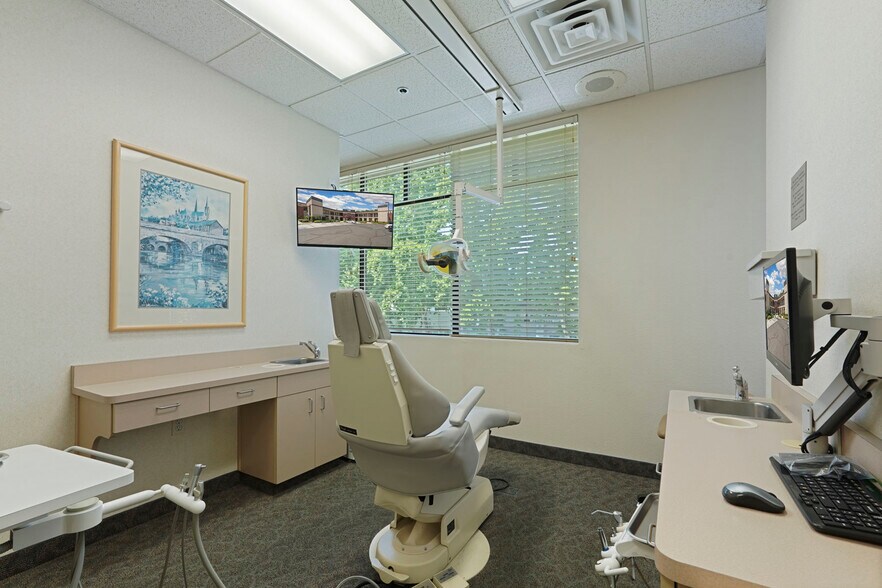 More Photos Of 3133 W March Ln, Stockton Medical For Sale