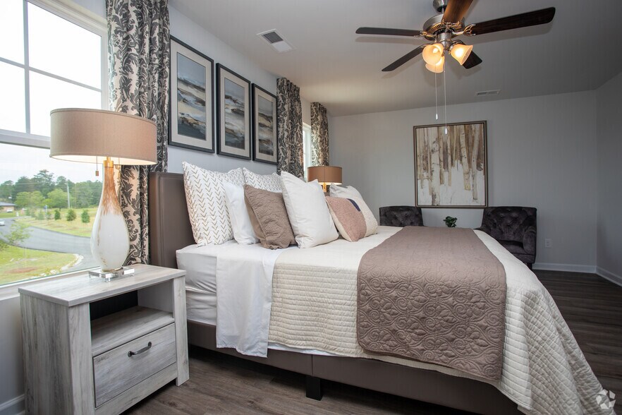 More Photos Of 507 Satinwood Cir, Graniteville Apartments For Sale