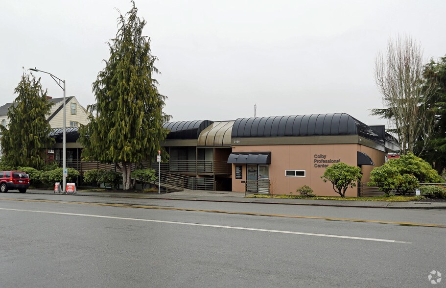Primary Photo Of 3125 Colby Ave, Everett Medical For Lease