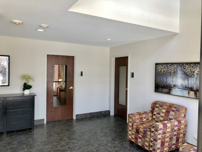 More Photos Of 5810 78th St W, Bloomington Office For Lease