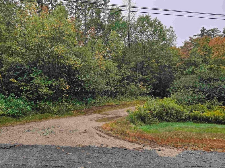 More Photos Of 140 Dort St, Troy Specialty For Sale