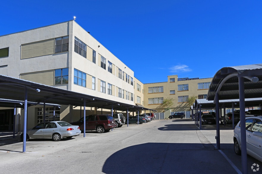 More Photos Of 317 Lexington Ave, San Antonio Apartments For Lease
