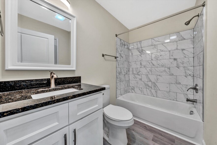 More Photos Of 130-140 W Calhoun St, Salem Apartments For Sale