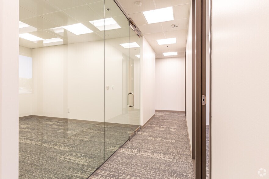 More Photos Of 8140 Walnut Hill Ln, Dallas Office For Lease