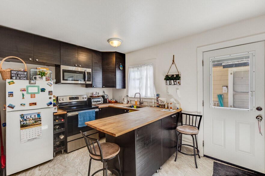 More Photos Of 1139 Lincoln Ave, Calistoga Hospitality For Sale
