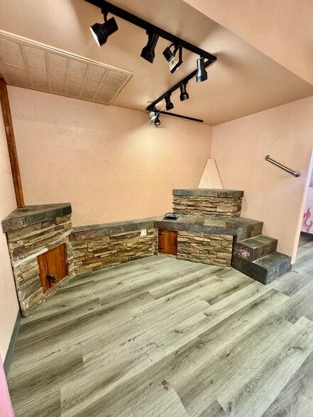 More Photos Of 11827 N Saguaro Blvd, Fountain Hills General Retail For Lease